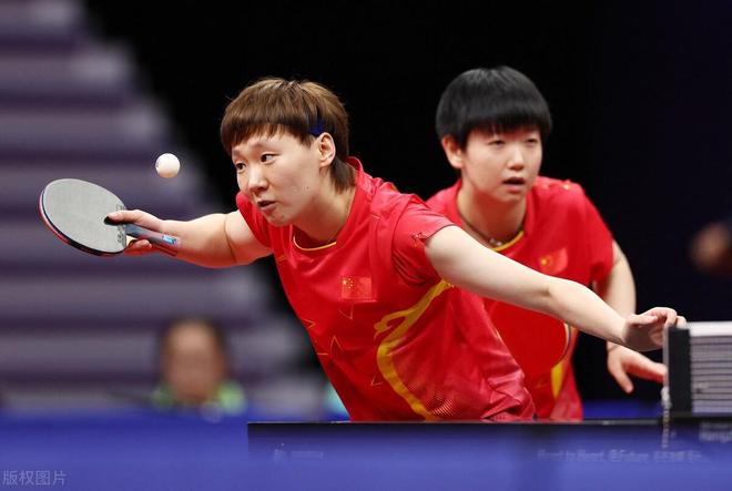 当之无愧的 当之无愧的