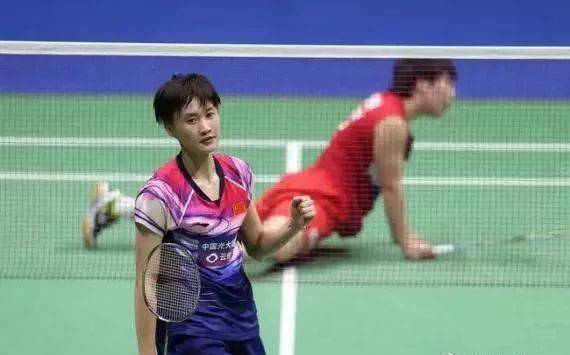 在上周與一 在上周與一