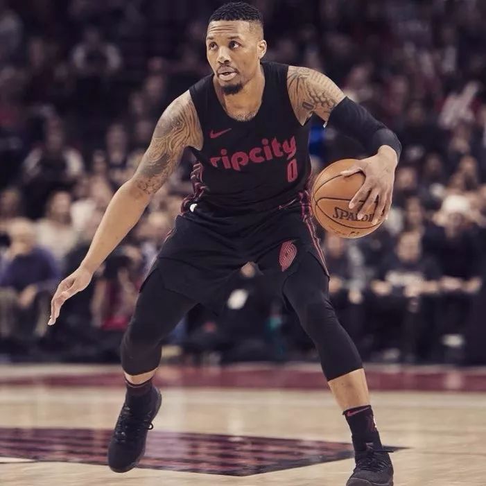 综观整个截 综观整个截