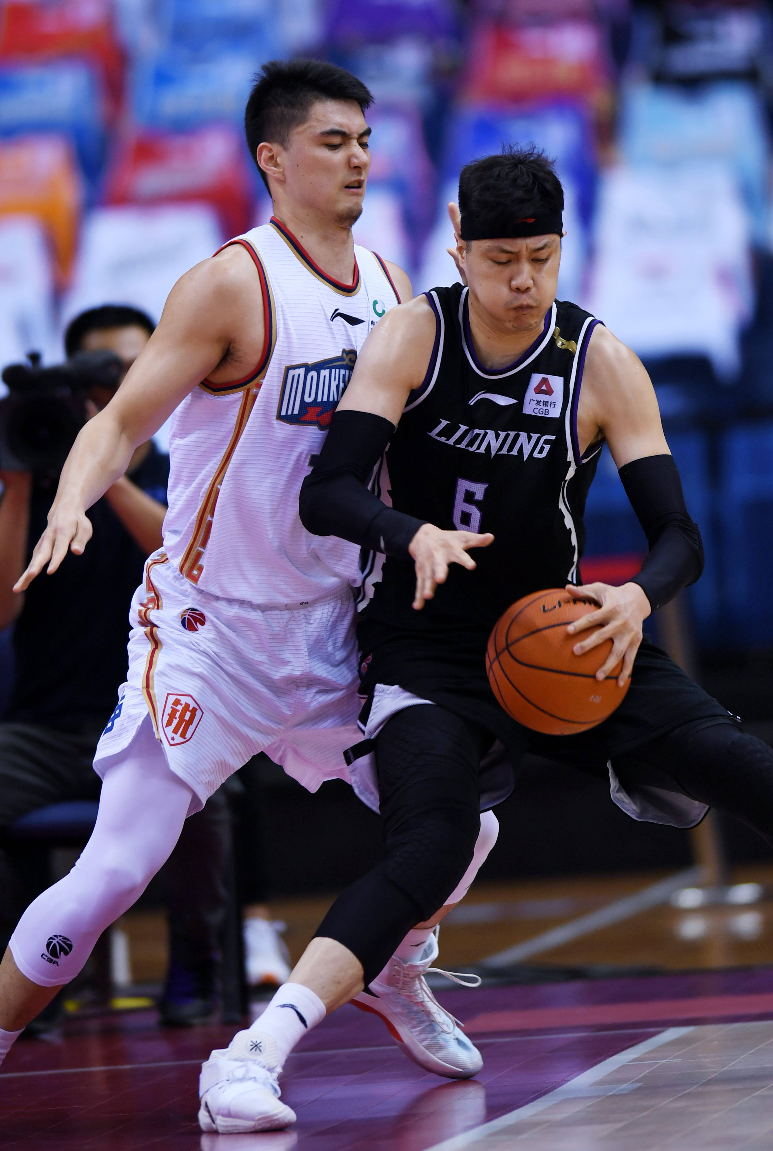 他会刻意放 他会刻意放